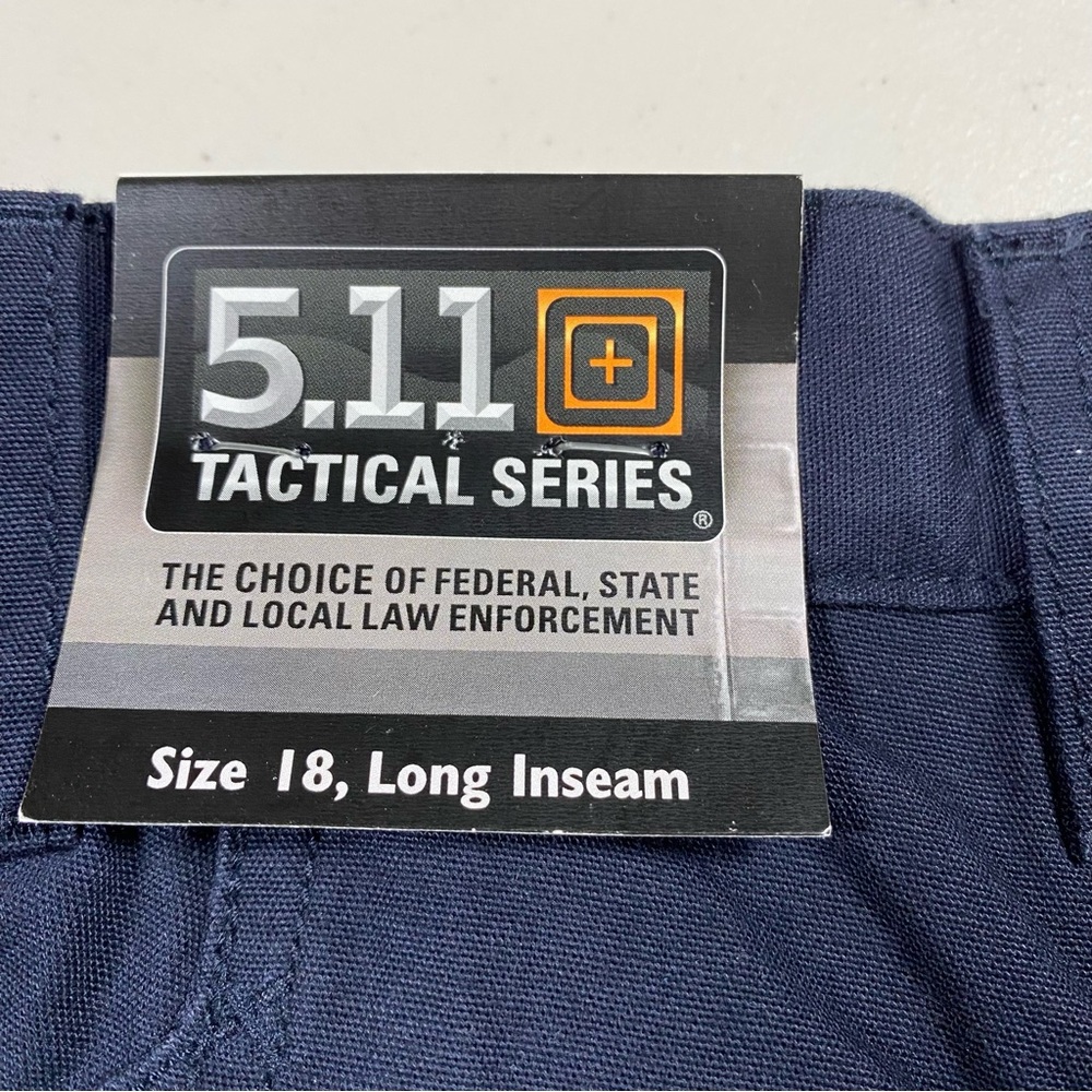 NWT 5.11 Tactical Series Women's 18 Long Navy Canvas Cargo Pants Reinforced Knee - Picture 4 of 13